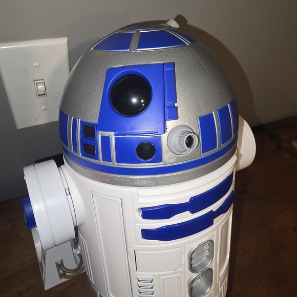 R2D2 Remote Control Robot Working Interactive Disneyland Star Wars - Picture 2 of 4